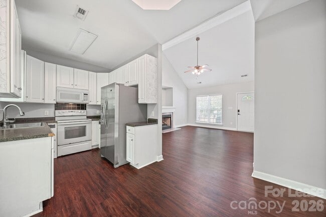 Foto del edificio - 1728 Brian William Rd