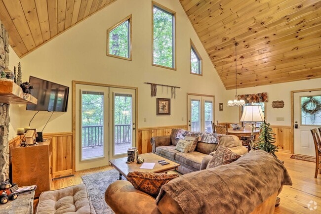 Building Photo - 100 Carvers View Trl