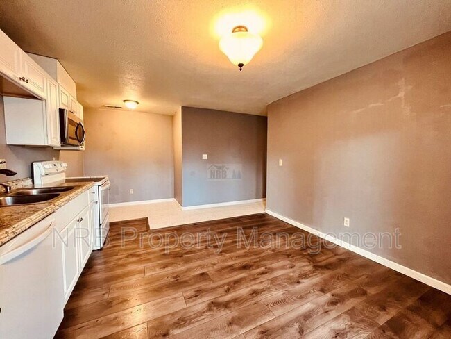 Foto del edificio - 4215 N Vassault St