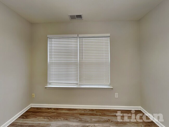 Foto del edificio - 13730 Elsie Caldwell Ln