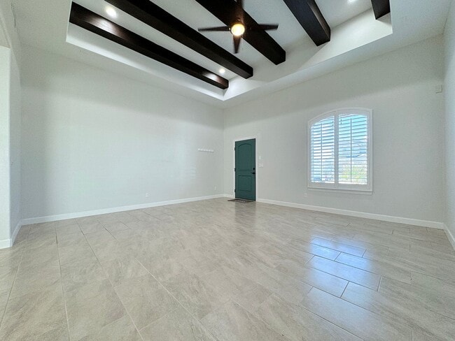 Building Photo - East El Paso 4 bed Refrig A/C with Gorgeou...