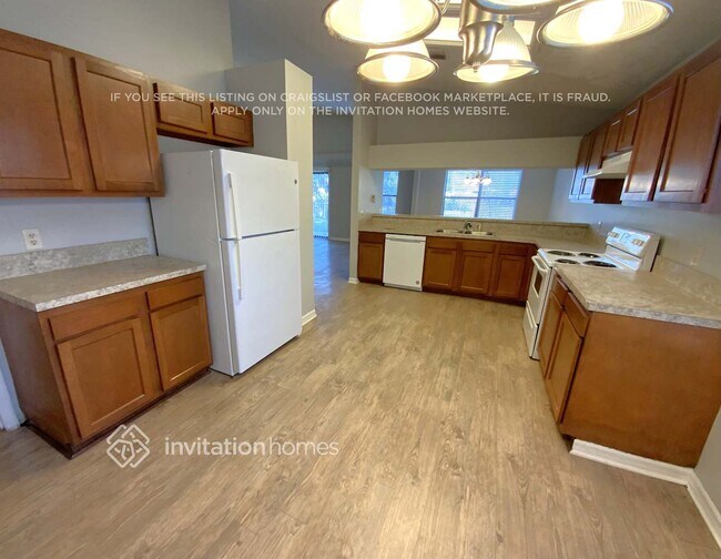 Building Photo - 1371 High Plains Dr W