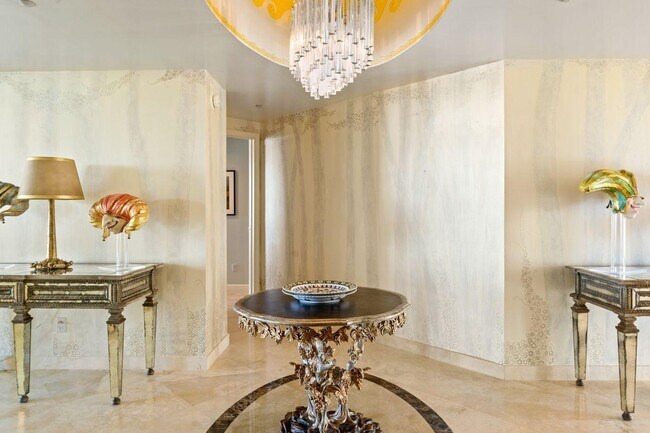 Building Photo - 3720 S Ocean Blvd