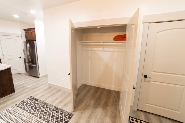 Foto del edificio - 1 bed 1 bath home in Hildale