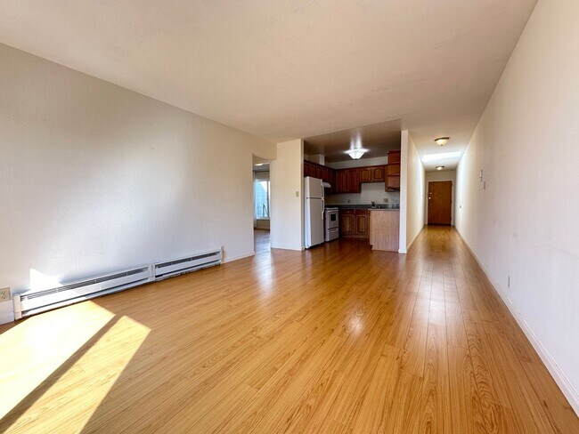 Building Photo - 371 22nd Avenue