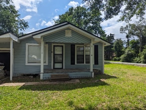 Building Photo - 118 N Attaway St