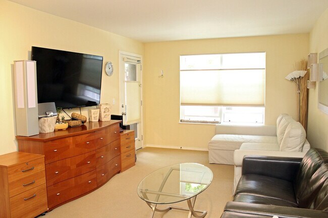 Foto del edificio - Condo on PSU Park Blocks-- Secure Parking ...