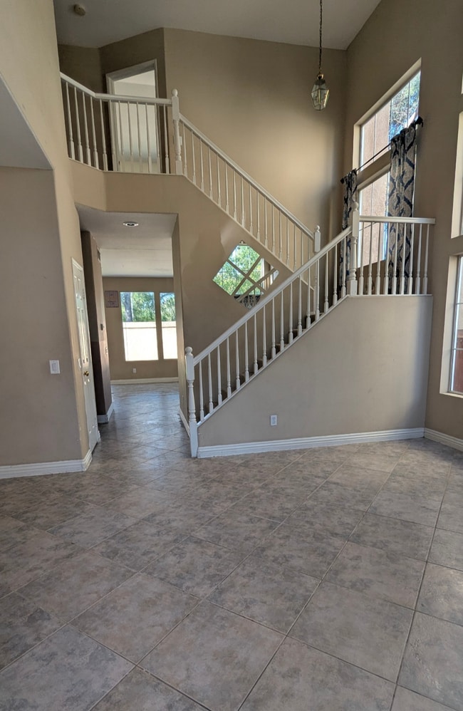 Building Photo - 1289 Mira Valle St