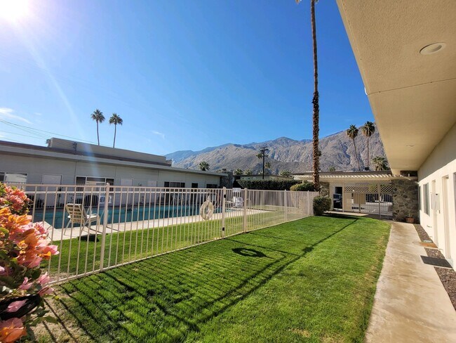 Foto del edificio - 832 Riverside Place, Unit 5
