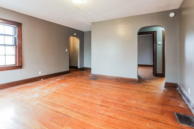 Foto del edificio - 3502 Lansing Ave