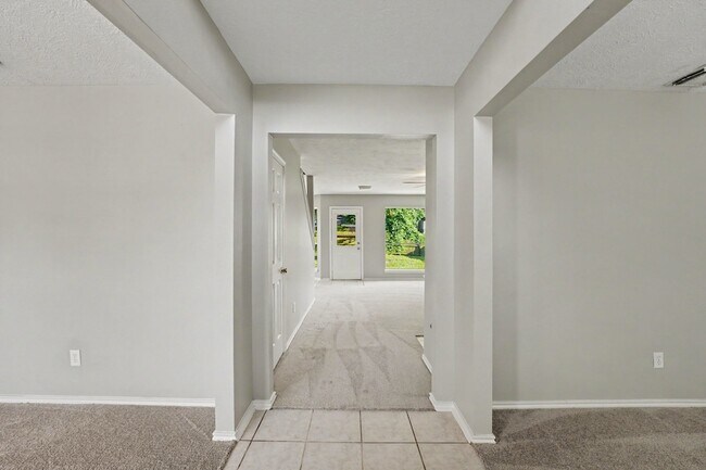 Foto del edificio - 5402 Timbers Quail Dr