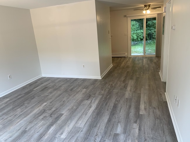 Living Room - Litchfield Heights