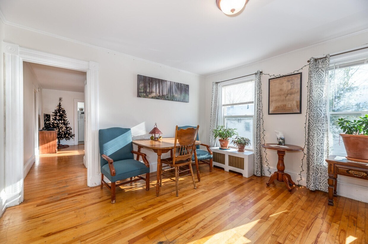 Foto principal - 145 Pine St