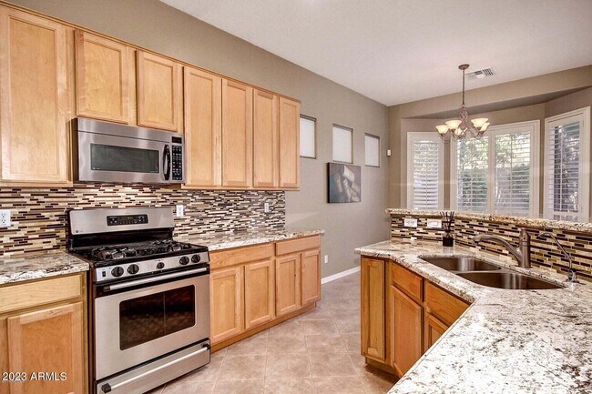 Building Photo - 6782 W Lariat Ln