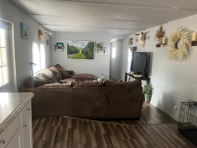 Foto del edificio - 1511 Gaines Rd