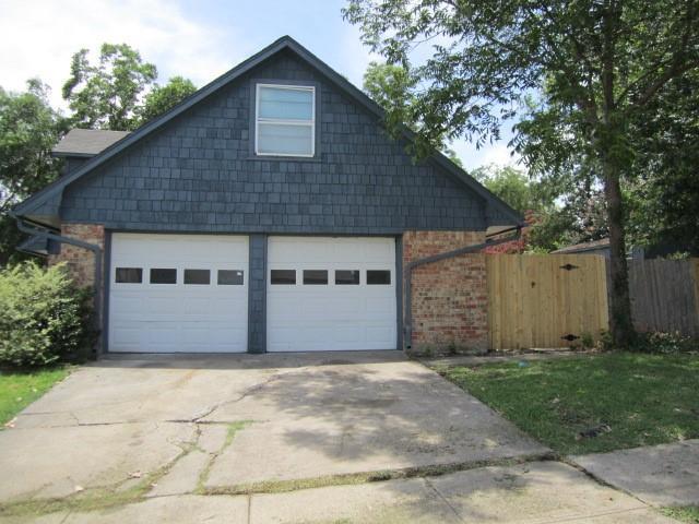 Building Photo - 321 Sesame Dr