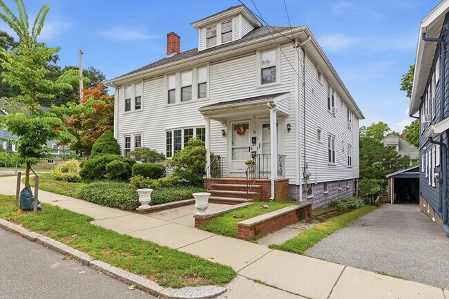 Foto del edificio - 131 Highland Ave