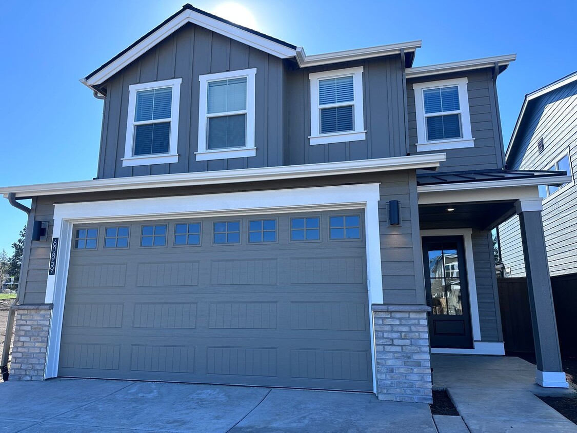 Primary Photo - BRAND NEW 3 Bedroom in the desirable Easto...