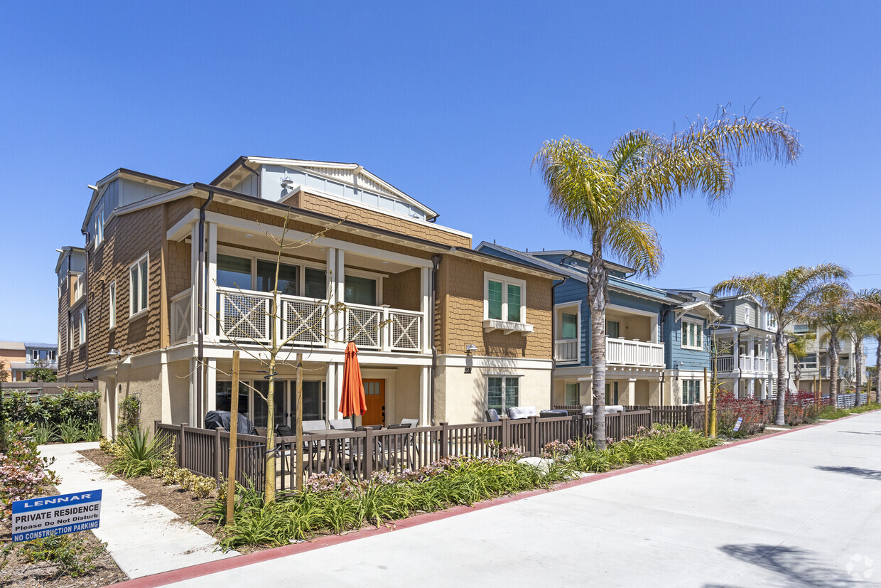 Primary Photo - Mission Beach Residences