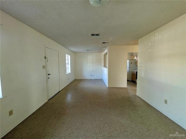 Building Photo - 104 Carlotta St