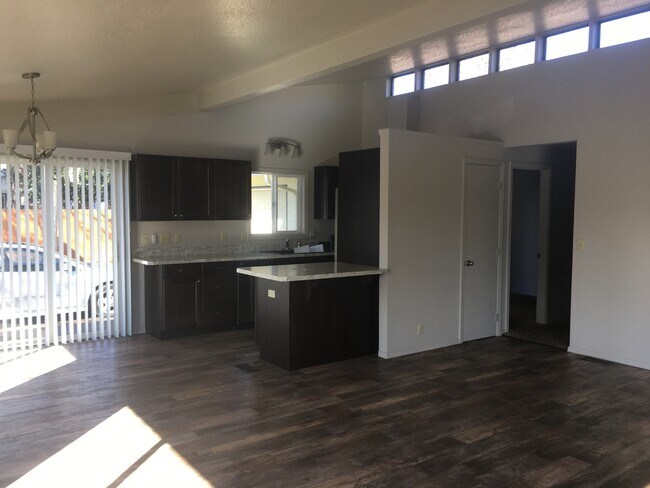 Foto del edificio - 445 SE Border Ln