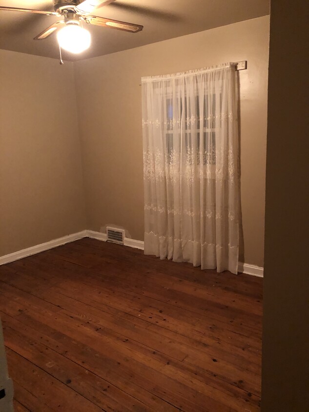 Bedroom 1 - 10311 Kinsman Rd