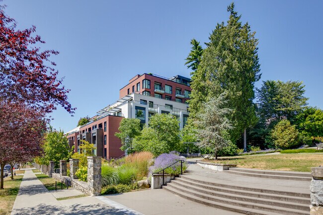 Photo du bâtiment - Shannon Mews & Apartments Phase II