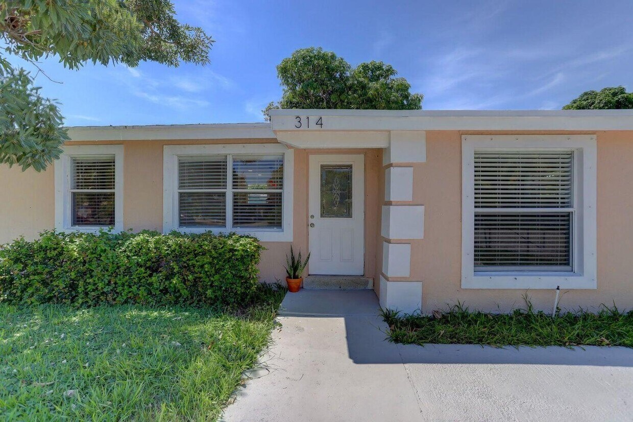 314 NW 12th Ave, Delray Beach, FL 33444 House Rental in Delray Beach