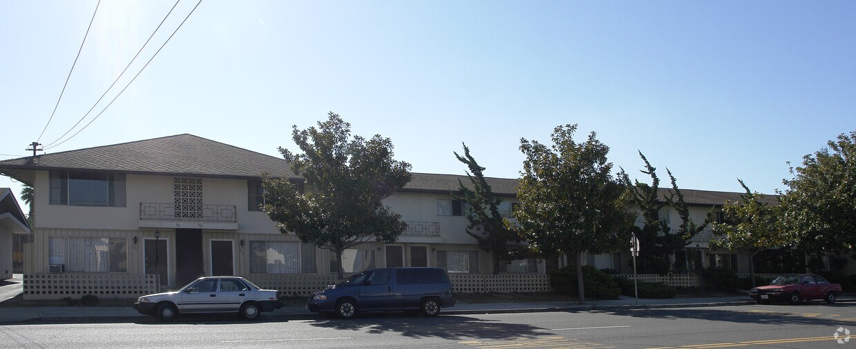 Foto del edificio - 331-361 Gresel St