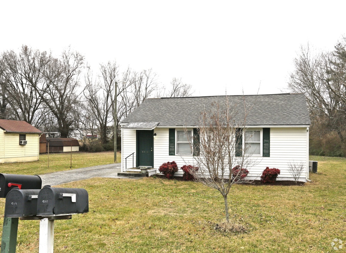 Building Photo - 5112 Schubert Rd