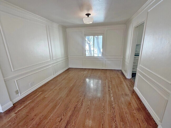 Foto del edificio - 1221 N Sweetzer Ave