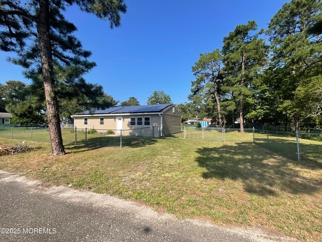 Building Photo - 208 Wichita Trail