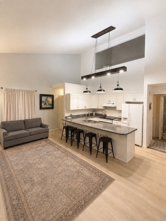 Photo - 9143 S Jefferson Pl (Sandy, UT) Apartment