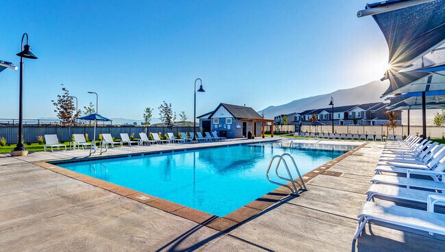Piscina comunitaria - 1121 W Fox Run Ave