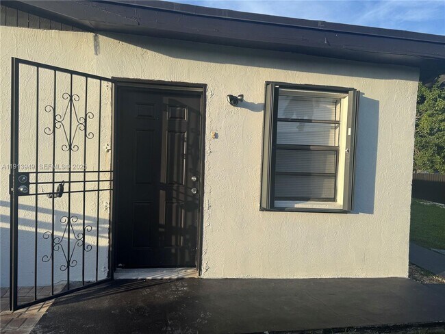 Foto del edificio - 29523 SW 144th Ct