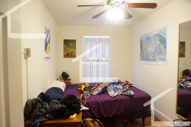 Foto del edificio - HOT BACK BAY LISTING!!!!
