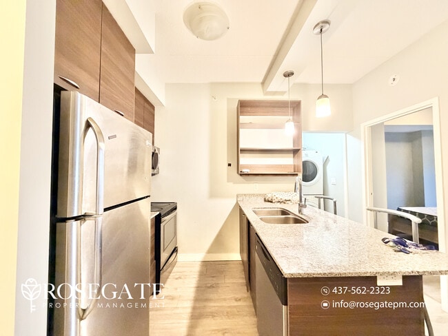 Building Photo - Waterloo 1-Bedroom | Parking Included | Internet Included