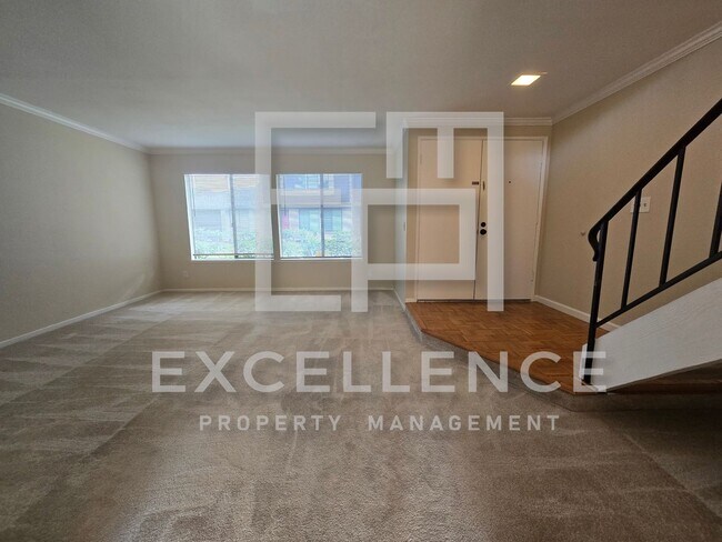 Foto del edificio - 3/1.5 Townhouse, 2 Car Garage, One Pet Neg...