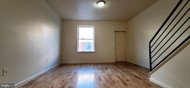 Foto del edificio - 4530 N Mole St