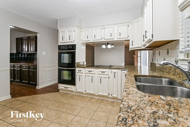 Building Photo - 2794 Fox Creek Dr