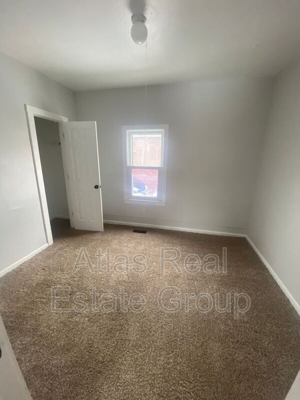 Building Photo - 4720 N Gaylord St