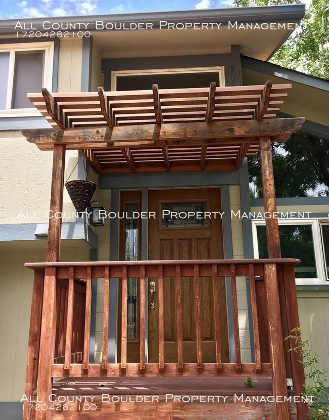 Building Photo - 1039 Tantra Park Cir