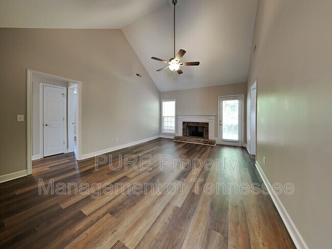 Building Photo - 1705 Shetland Ln