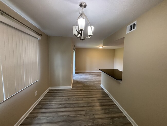 Foto del edificio - 2409 Barley Club Ct