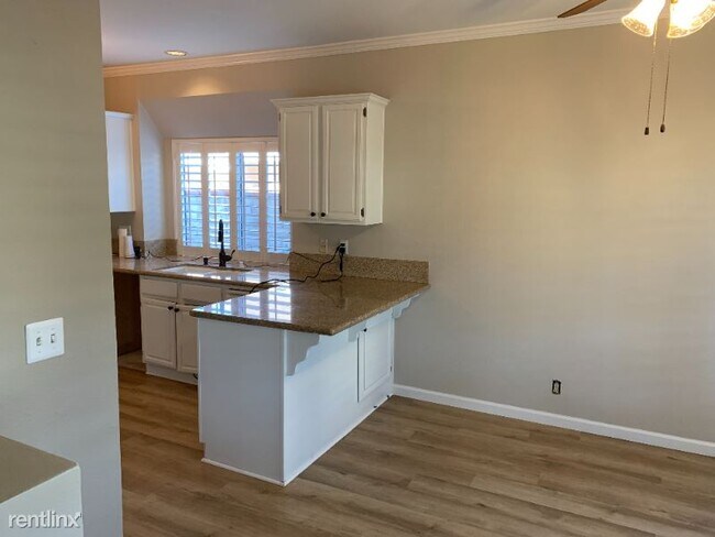 Building Photo - 3 br, 2.5 bath House - 28768 Raintree Ln