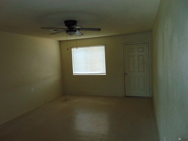 Foto del edificio - 2788 W 28th Pl