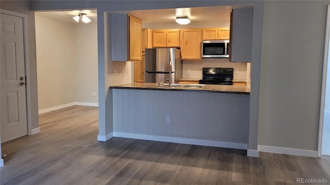 Foto del edificio - 10890 W Evans Ave