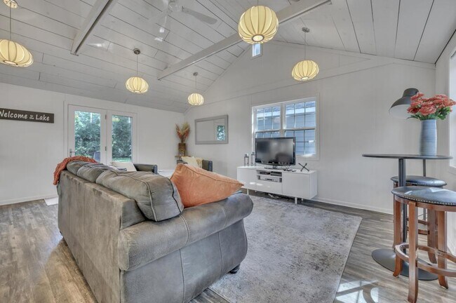 Foto del edificio - 1412 Maywood Ave