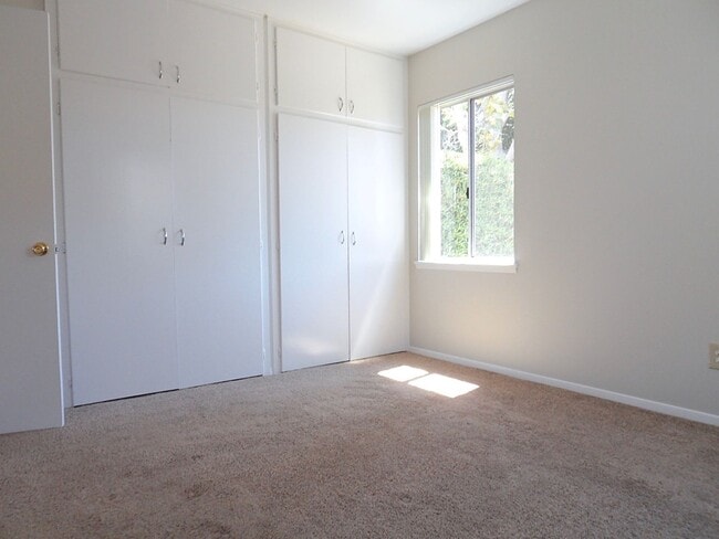 Foto del edificio - 3051-3053 Luna Ave