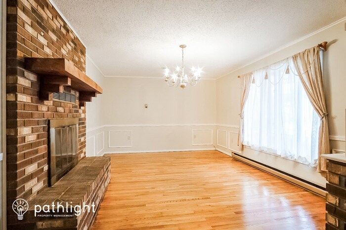 Primary Photo - 204 West Oak Street, Nixa, MO, 65714